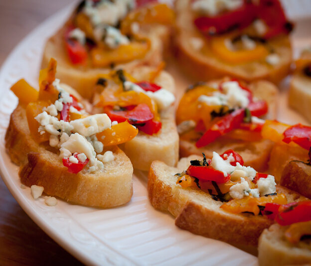 Bruschetta with Pepper and Cheese