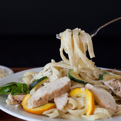 fettuccini alfredo with chicken and zucchini