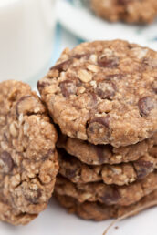 Chewy Oatmeal Chocolate Chip Cookies