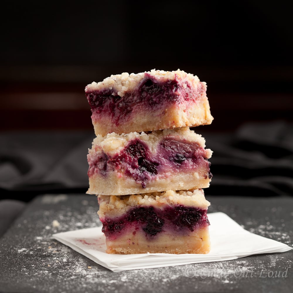 blueberry pie bars sliced