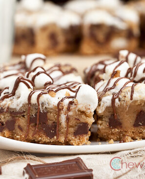 S'mores Cookie Bars