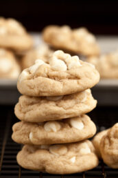 white chocolate chip macadamia nut cookies