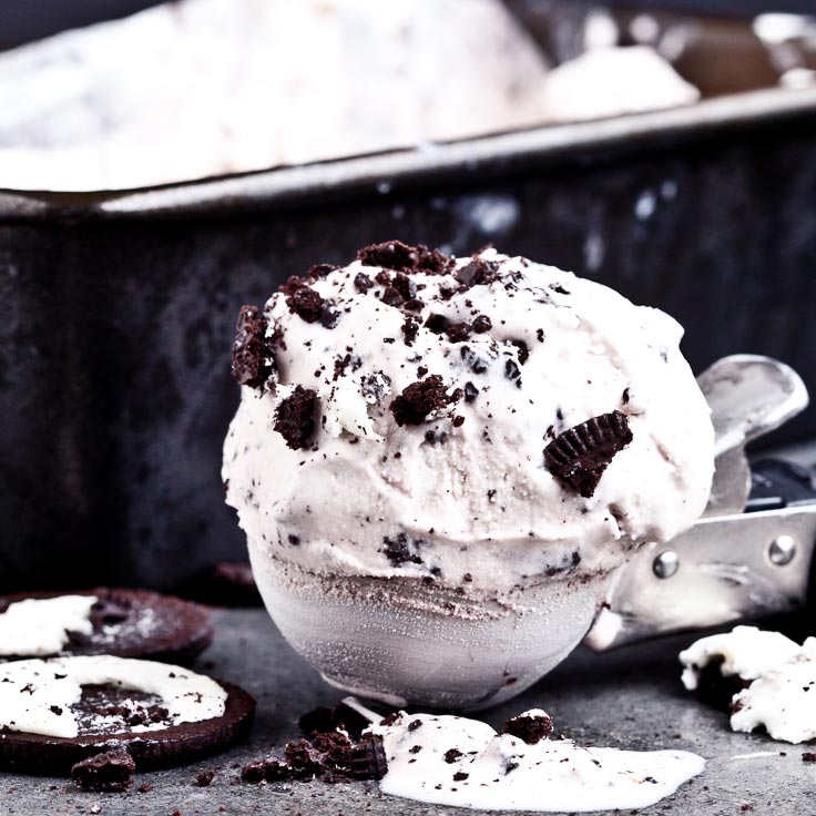 cookies and cream ice cream in a scoop