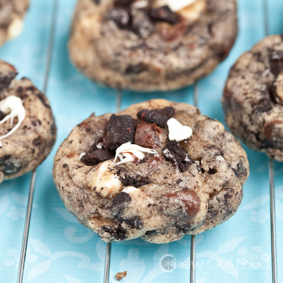 Cookies 'n Cream Chocolate Cookies