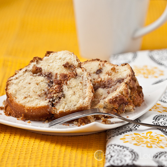 cinnamon coffee cake with sour cream