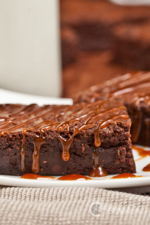 Dark Chocolate Fudge Brownies with Caramel