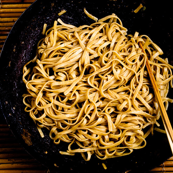 Chicken Lo Mein Noodles in wok