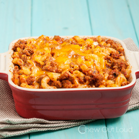 Chili Mac with Sriracha