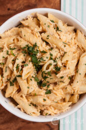 Buffalo Chicken Pasta with Chopped Parsley