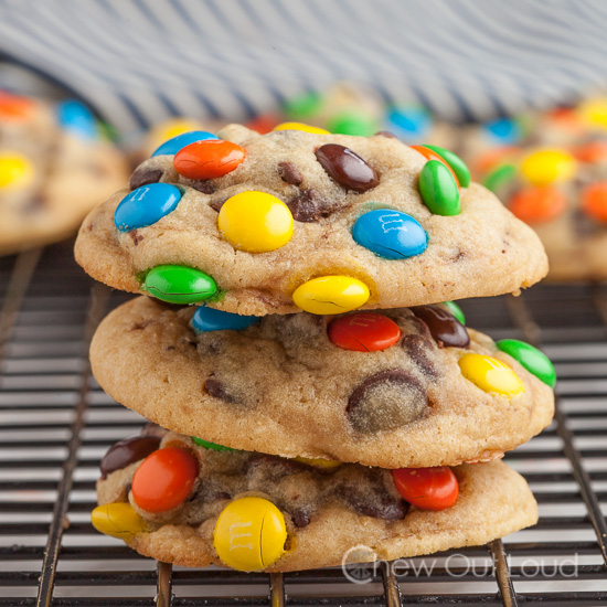 M&M Chocolate Chip Pudding Cookies