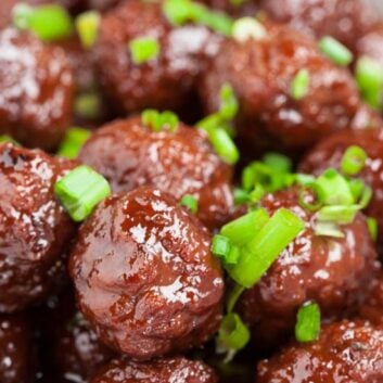 Crockpot Meatballs with Sliced Onions