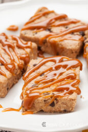 Oatmeal Protein Bars with Glazed of Caramel