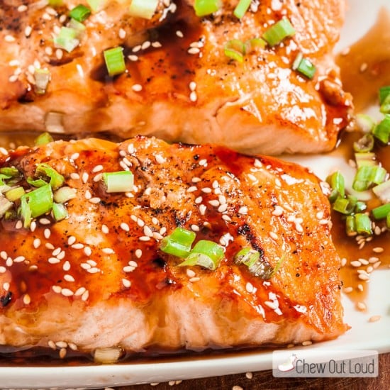 Grilled Salmon with green onions and sesame seeds