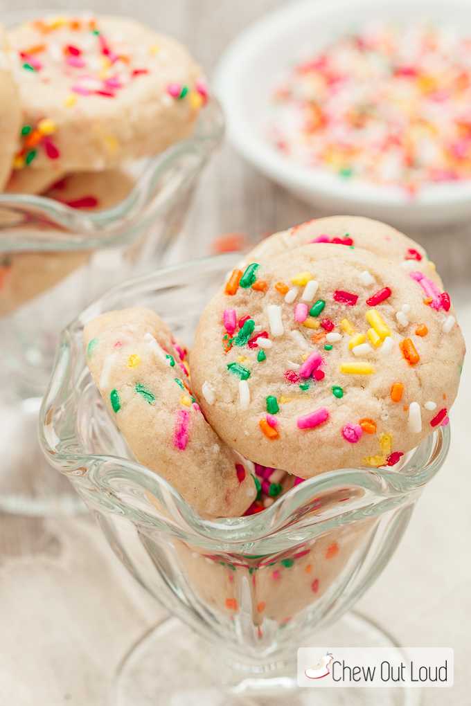 soft funfetti cookies 4