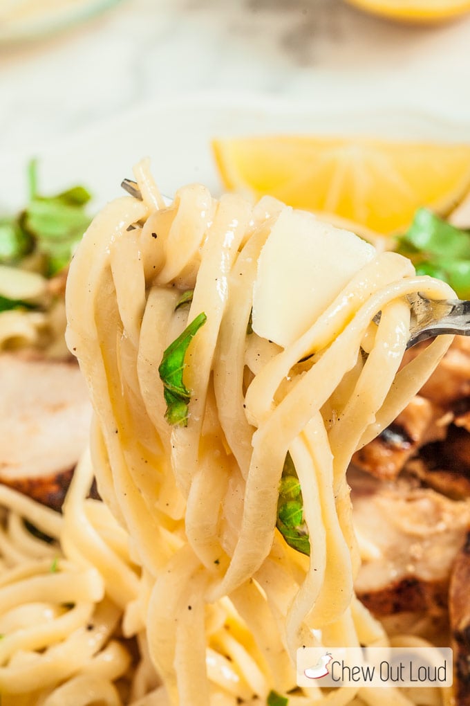 Lemon-Basil-Chicken-Linguine