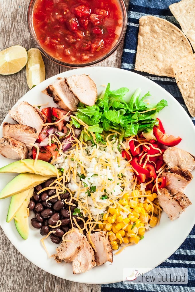 Copycat Chipotle Chicken Burrito Bowl ~ Healthy Lunch Recipe