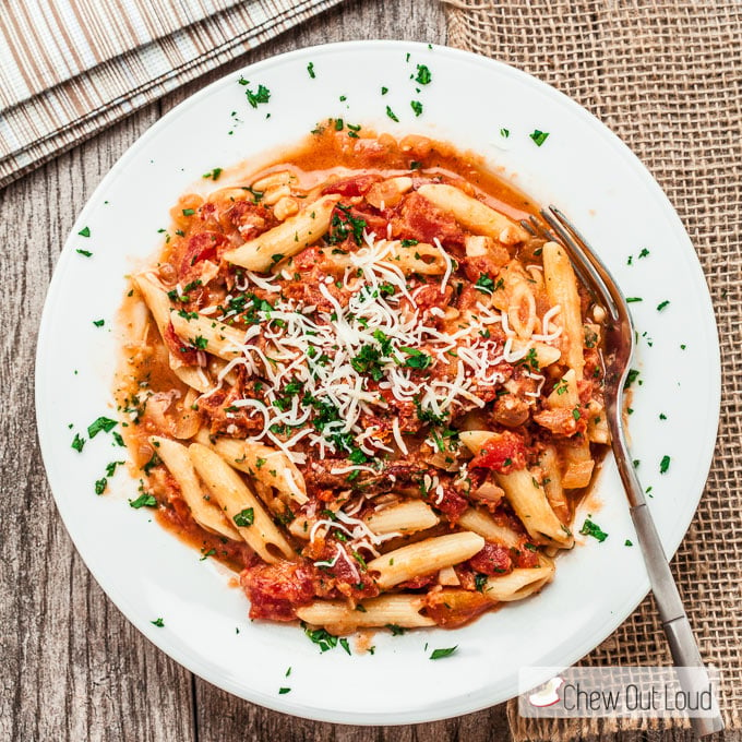 Penne-with-Sun-Dried-Tomato-Vodka-Sauce-4