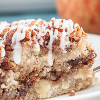 Apple Streusel Coffee Cake