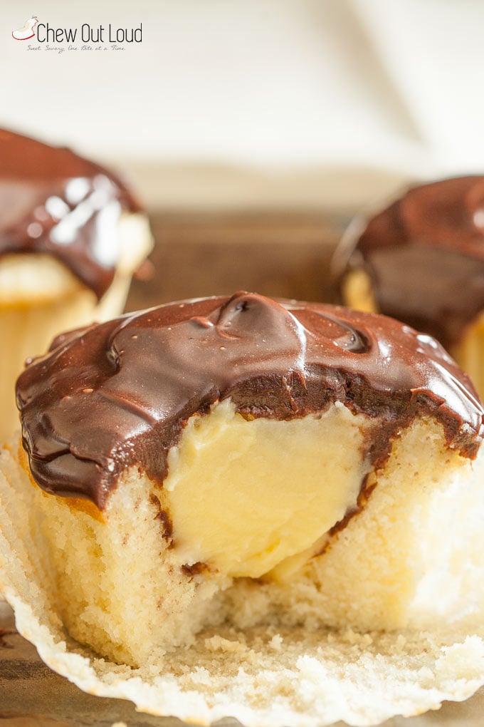 Cream Cupcake with Chocolate Glaze