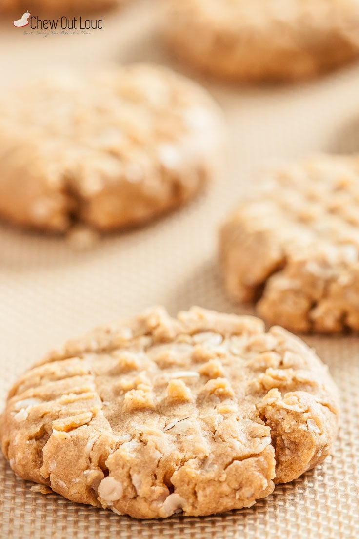 gf-peanut-butter-oatmeal-cookies