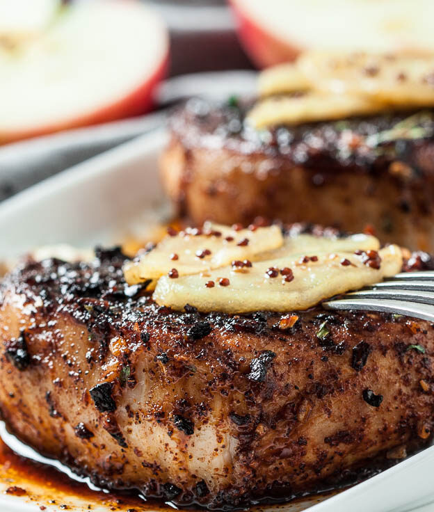 Pork Chops with Sliced Apple