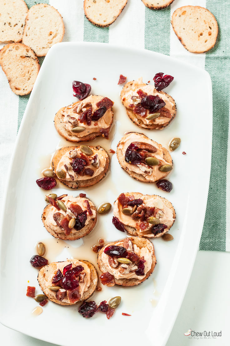 pumpkin-bacon-goat-cheese-crostini