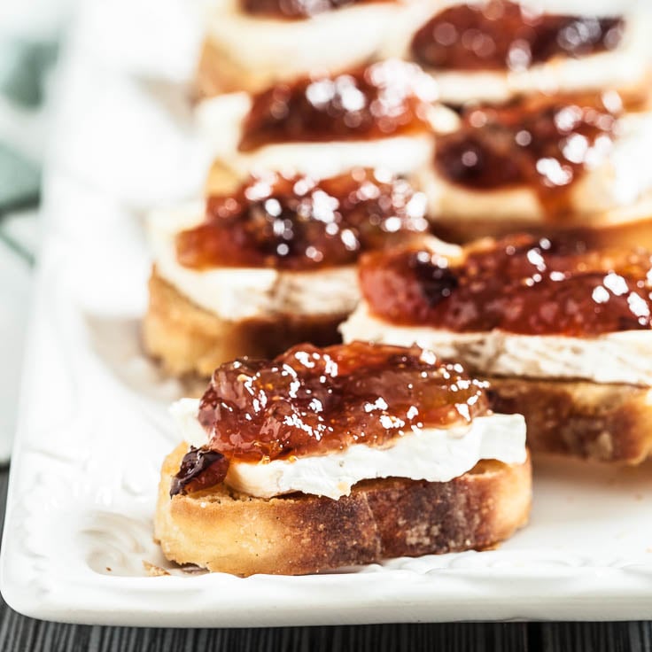 Brie and Fig Crostini | Chew Out Loud