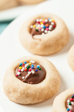 Cookies with Nutella and sprinkle