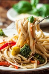 pasta primavera with vegetables