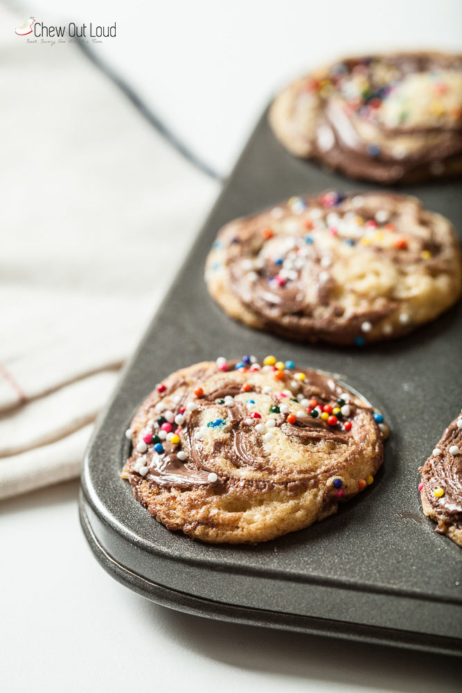 self-frosting nutella cupcakes