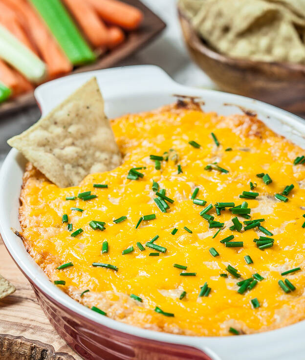 Cheesy Buffalo Chicken Dip