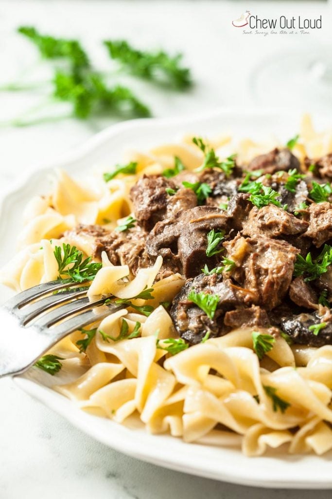 slow cooker beef stroganoff