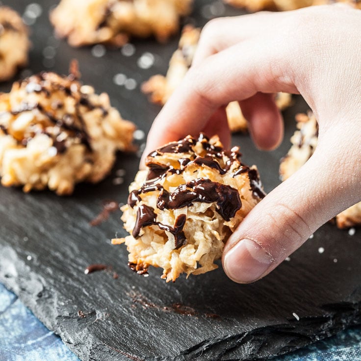 coconut macaroon cookies