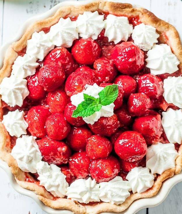 strawberry pie with whipped cream