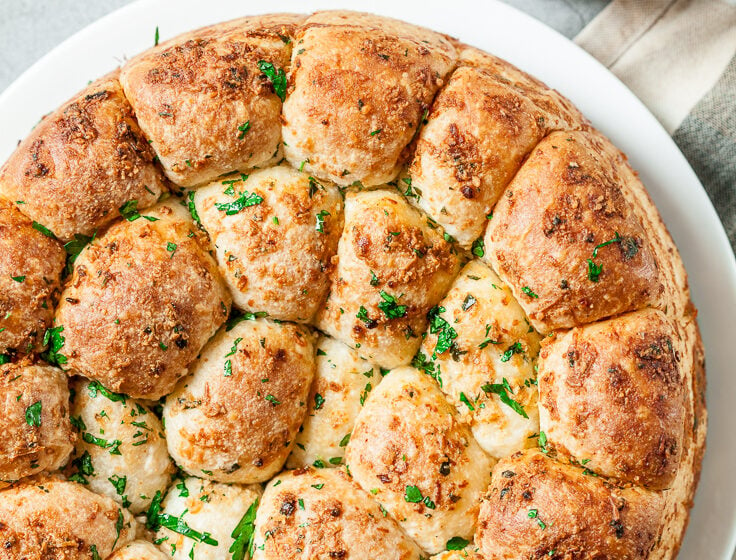 garlic parmesan bread rolls