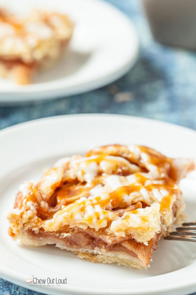 Apple Pie Bar with drizzled of caramel and icing