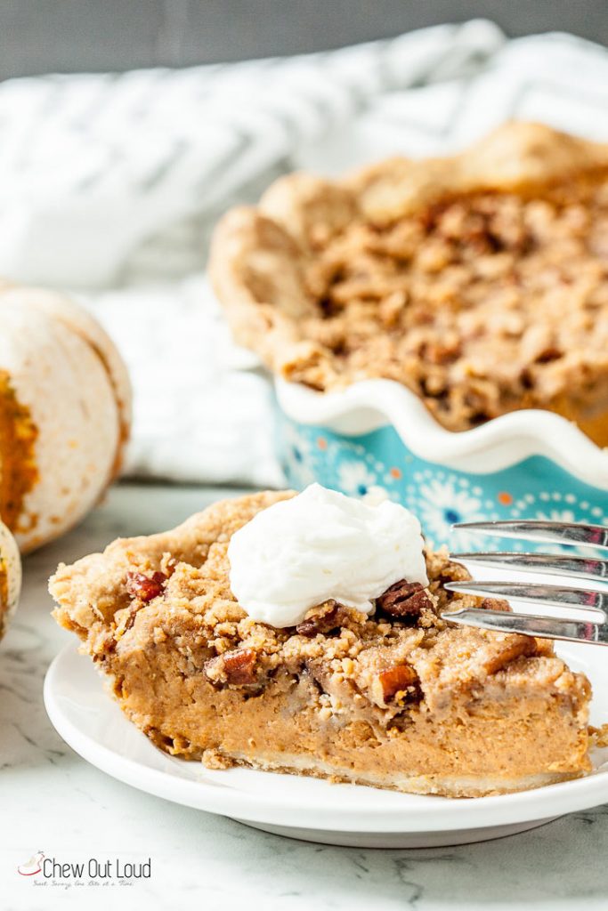 streusel pumpkin pie recipe holiday pie recipe