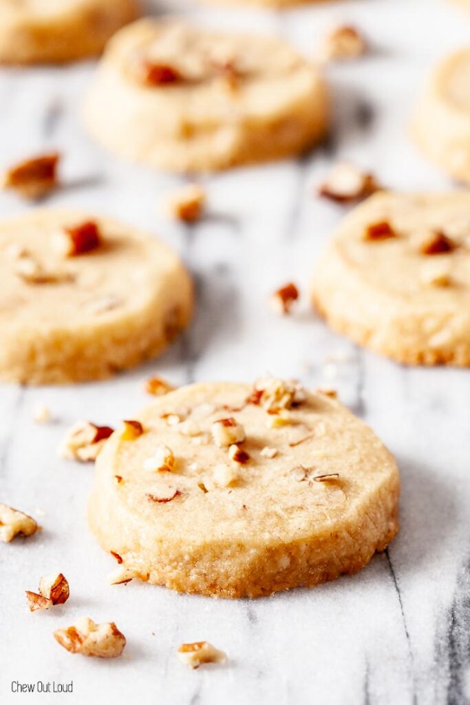 pecan sandies, pecan shortbread cookies, pecan cookies