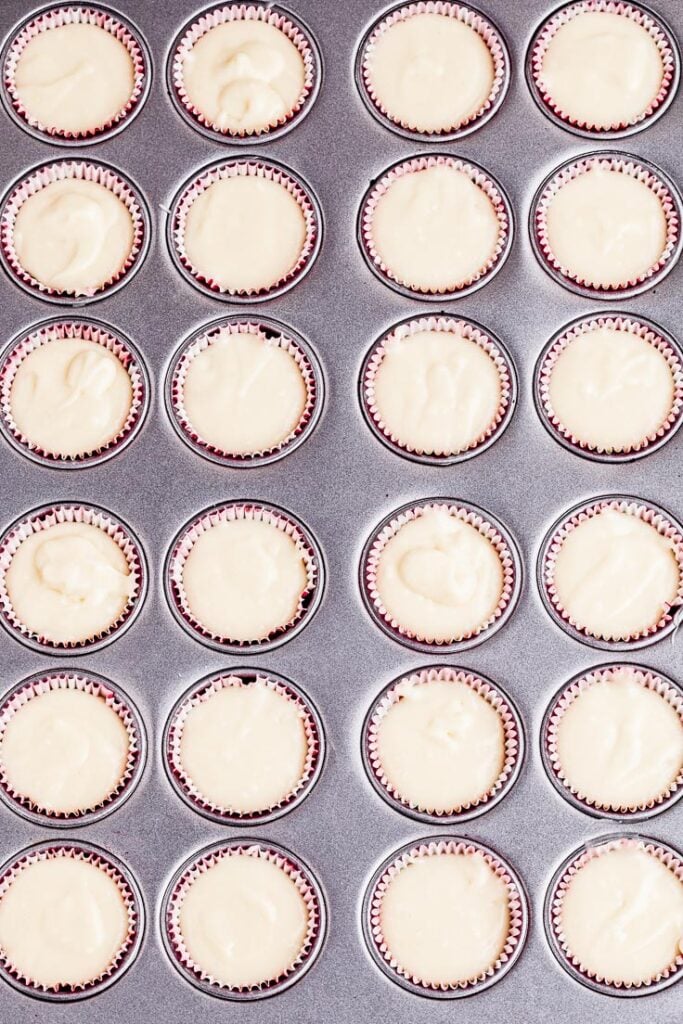 white chocolate raspberry cheesecake