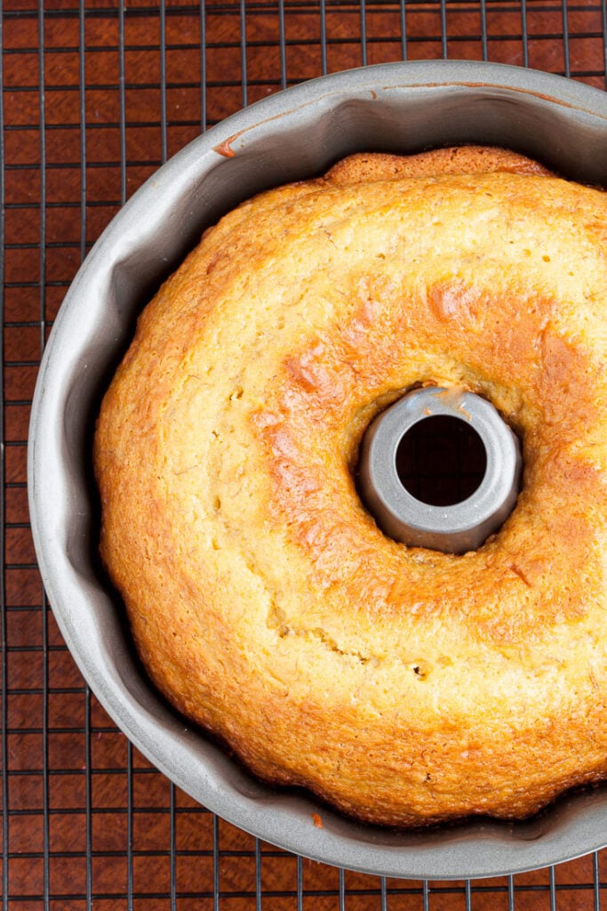 Banana Pudding Cake in Bundt Pan