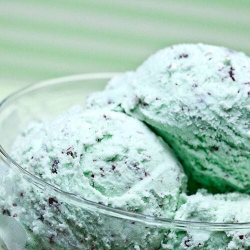 This Delicious Green Dye Job Is Inspired by Mint Chocolate Chip Ice Cream