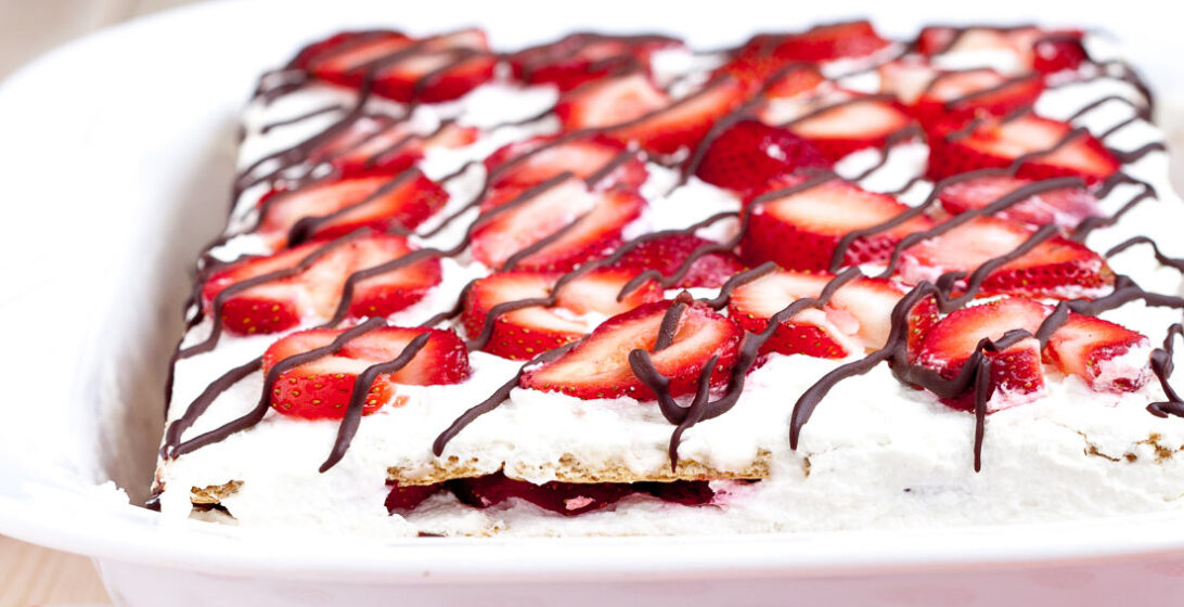 strawberry icebox cake