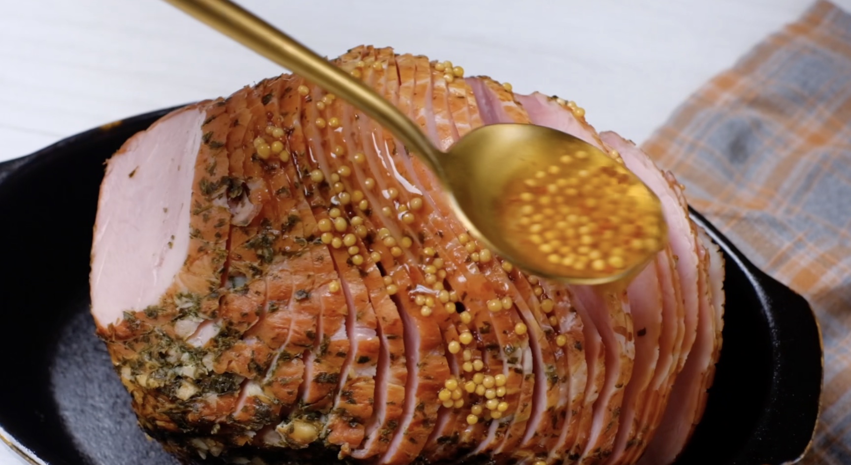 Honey Baked Ham with Basting Sauce