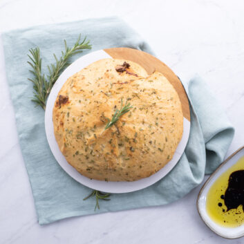 rosemary garlic bread loaf