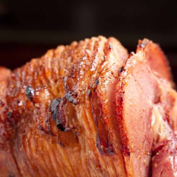 honey baked ham recipe using spiral sliced ham.