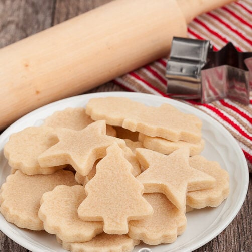 vanilla almond cookies, cut-out cookies, vanilla almond cut-out cookies