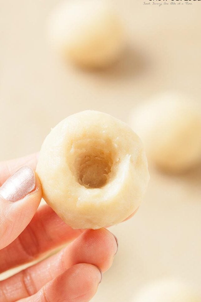 dough ball for jam thumbprint cookies