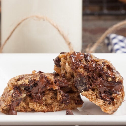 Oatmeal Quinoa Breakfast Cookies with Chocolate