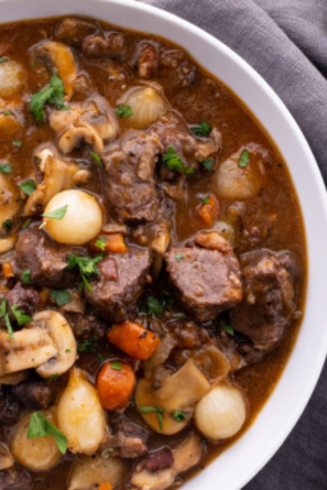 BOEUF BOURGUIGNON (FRENCH BEEF STEW)