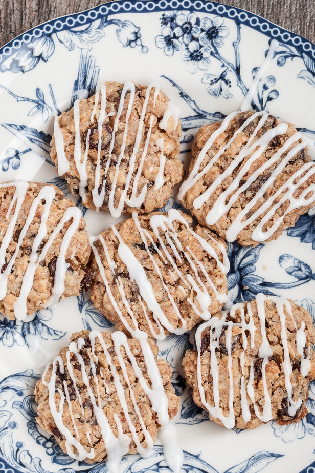 oatmeal raisin cookies, chewy oatmeal cookies